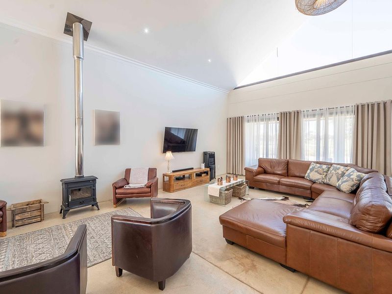 Modern and bright 3 Bedroom house Omeya Golf Estate - Photo 4