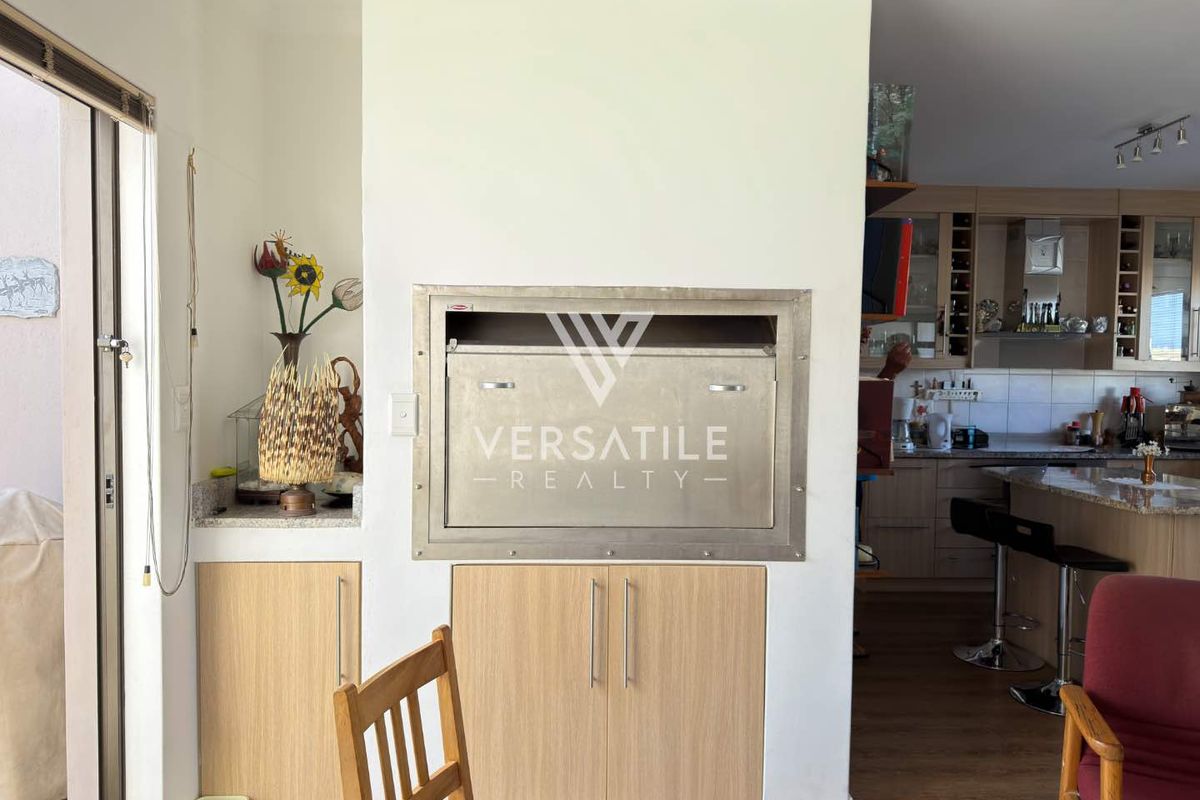 Hurry now! Your perfect townhouse retreat awaits. - Photo 5