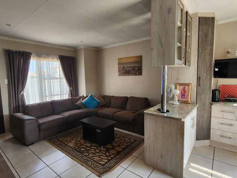 3 Bedroom House For Sale in Vanderbijlpark CE7 - Photo 8