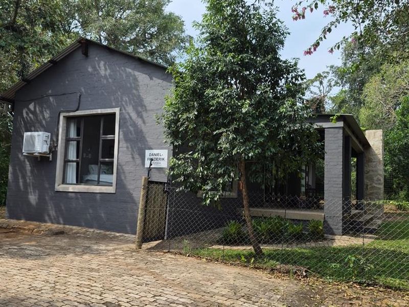 Elegant bushveld living in kampersrus - Photo 2