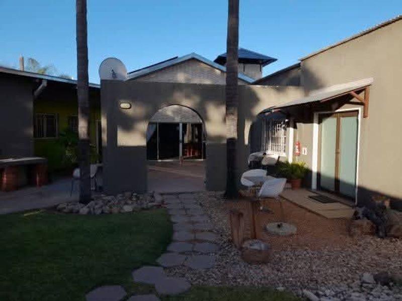 Guesthouse in Otjiwarongo - Photo 9