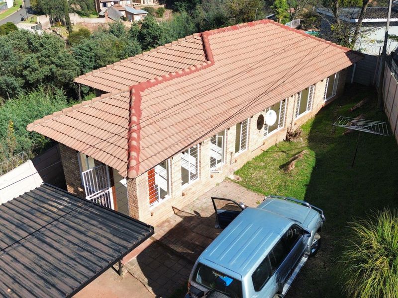 SPACIOUS FREESTANDING FAMILY HOME TO RENT IN BREAUNANDA - Photo 1