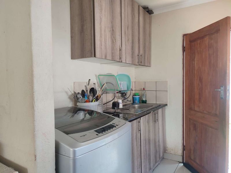 3 Bedroom House for Sale in Cosmo City - Photo 5