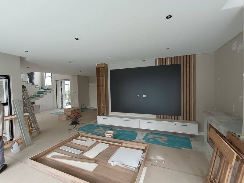 MIDSTREAM HEIGHTS - 5 BEDROOM HOUSE WITH 6 ENTERTAINING AREAS - Photo 7