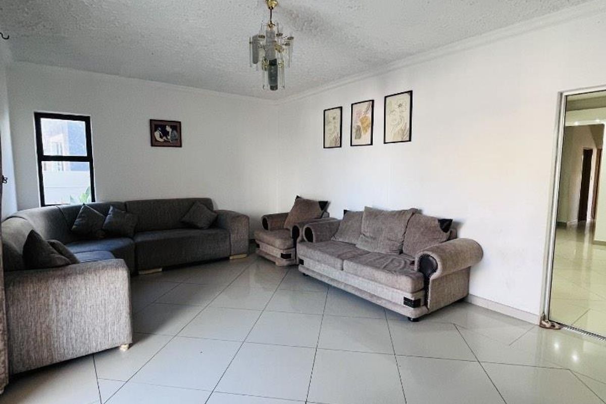 Modern 5-Bedroom Double-Storey Home For Sale in Cimbebasia | N$2,550,000 - Photo 2