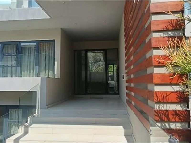 MANSION ON SALE - Photo 9