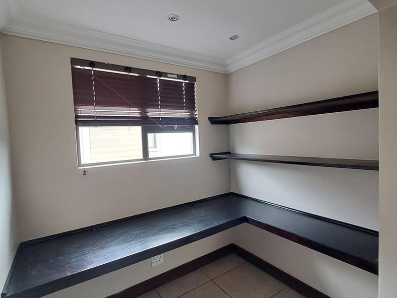 Stunning 3-Bedroom Rental Home in Mzingazi Golf Estate, Meer en See - Photo 6