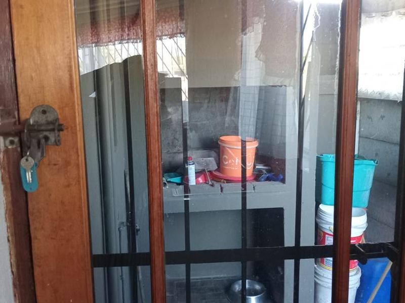 6 BEDROOM DOUBLE STOREY FAMILY HOME FOR SALE!!! - Photo 7