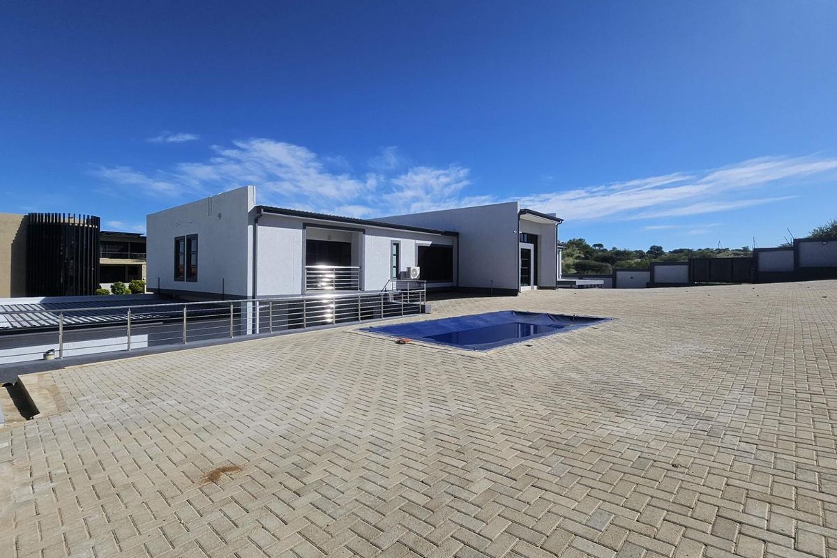 ✨ Modern Luxury Home | Auasblick, Windhoek ✨ - Photo 3