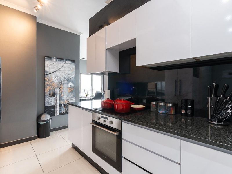 Own a Piece of Cape Town’s Future – Upper Eastside, Salt River - Photo 5