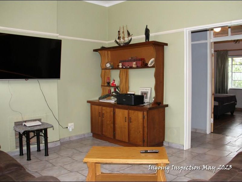 Urgent Sale - 3 Bedroom House in Windhoek North! - Photo 7