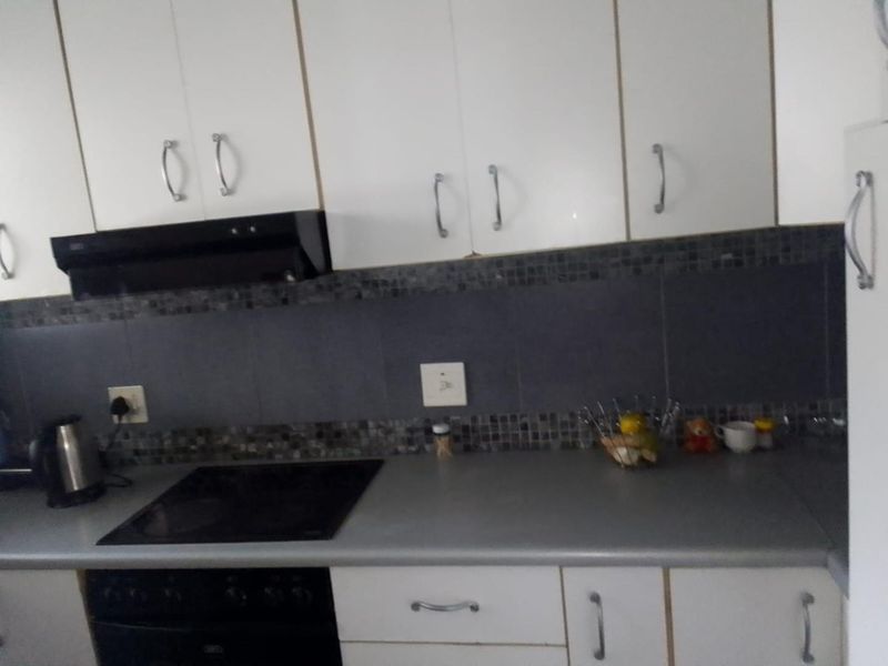 Great apartment for first time home buyers or for investors to generate good rental income. - Photo 9