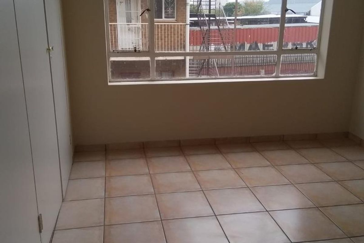 Two Bedrooms apartment in Pretoria - Photo 3