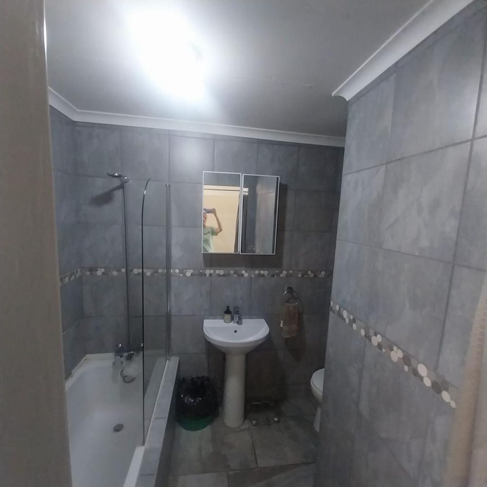 2nd bathroom 