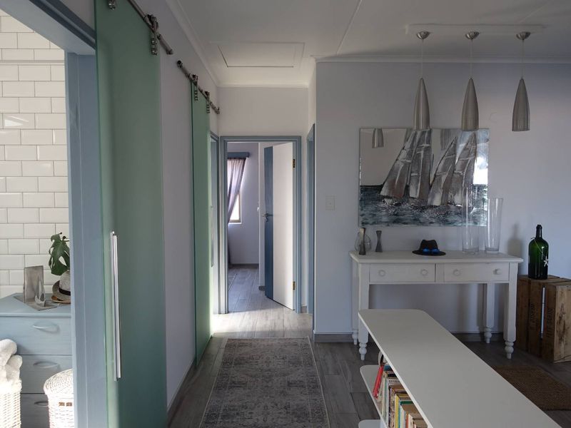 SEA VIEW PROPERTY OVERLOOKING THE BEACH PROMENADE - Photo 8