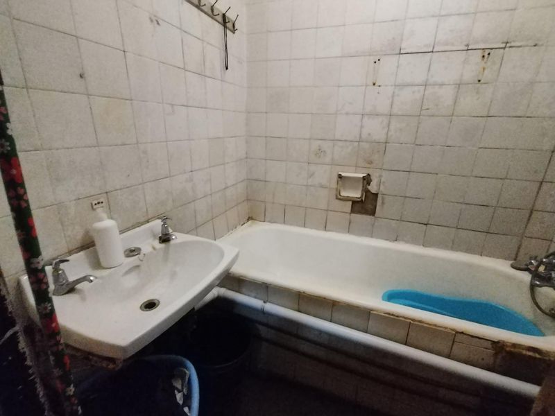 1 bedroom Apartment with Versatile Layout - Photo 10