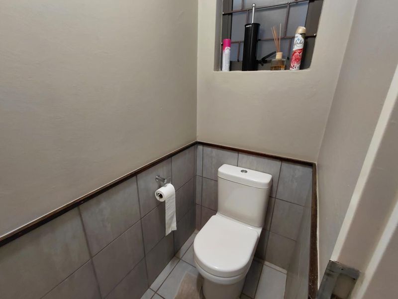 Modern Studio Apartment for Sale at The Paddocks, Dainfern – Ideal Investment or First Home - Photo 8