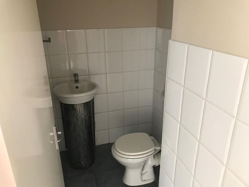 2 Bedroom Apartment For Sale - Photo 9