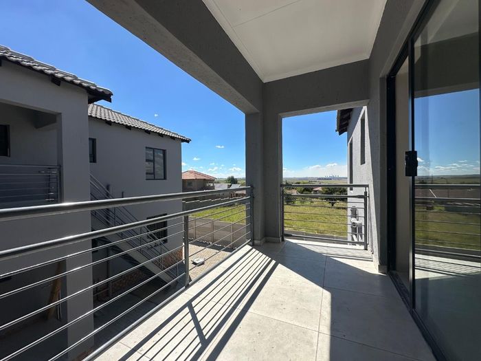 Property #2484531, Apartment Rental Monthly in Kinross