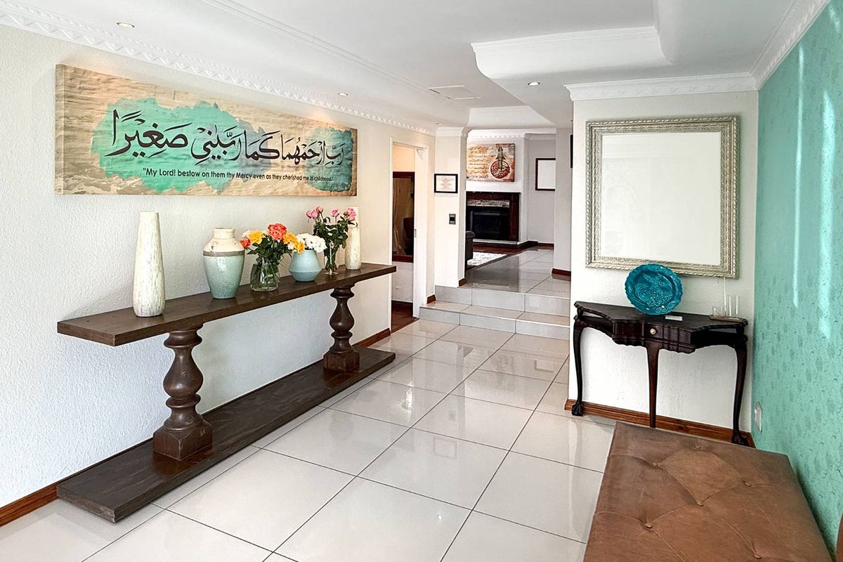Beautiful Three Bedroom Family Home in Excellent Estate - Photo 4