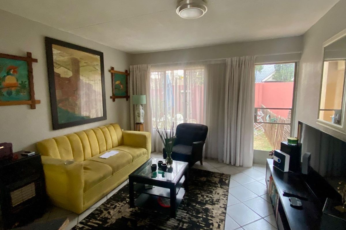 Ground Floor Living: 2-Bedroom Unit - Photo 3