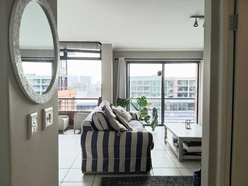 2 bed duplex in sought after Wembley square - Photo 8