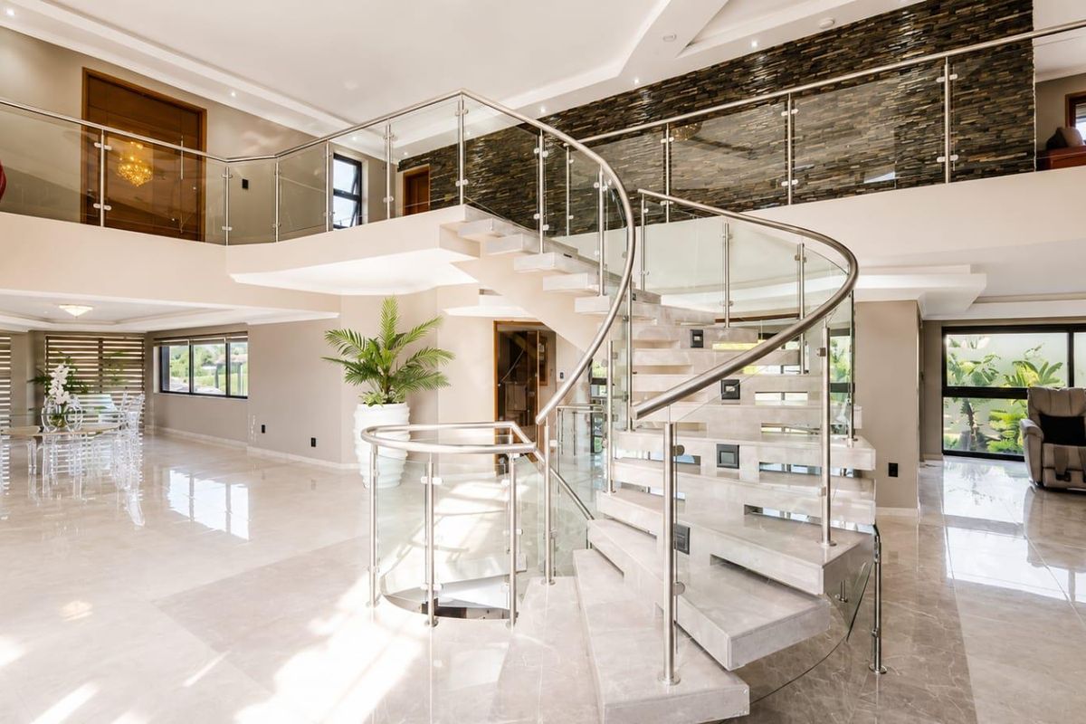 A Masterpiece of Luxury Living in Blue Valley Golf Estate - Photo 4