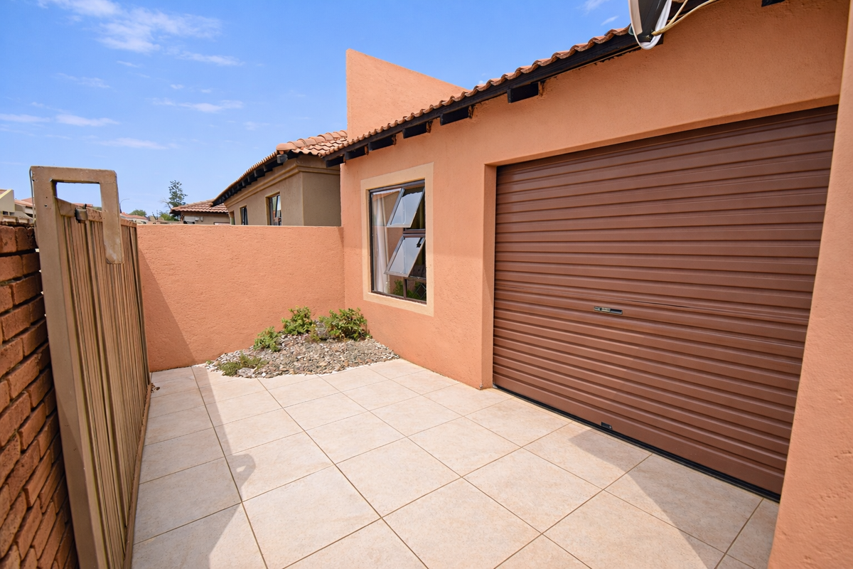 Welcome to your new home! - Photo 2