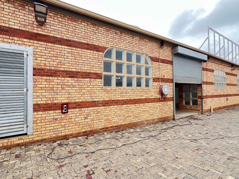 Commercial / Industrial space available for rent in Newlands West - Photo 3