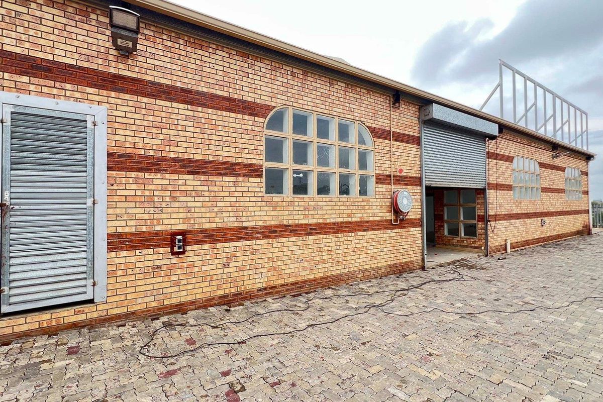 Commercial / Industrial space available for rent in Newlands West - Photo 3