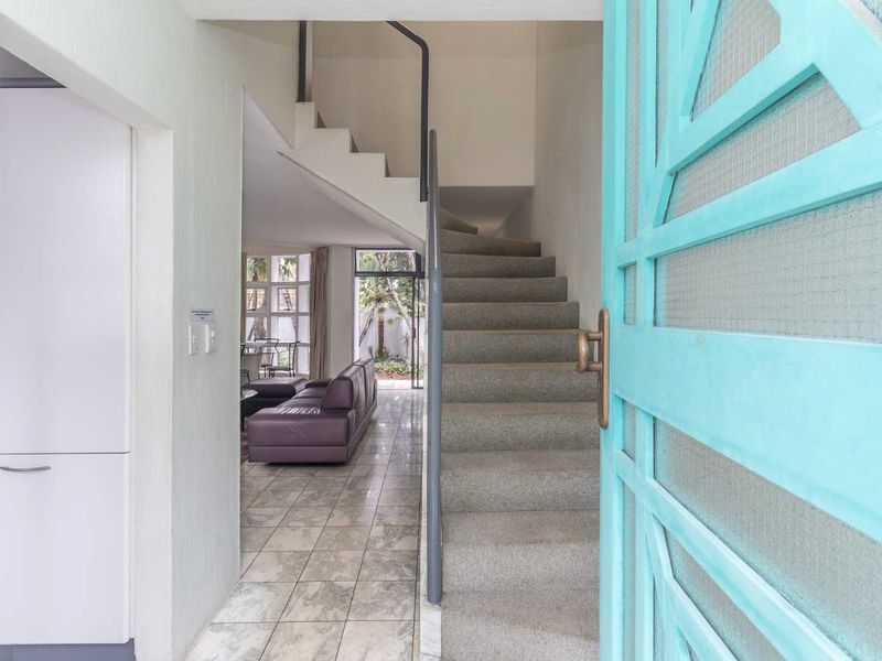 Duplex Townhouses to Let in Saints Manor, Lyme Park - Photo 3