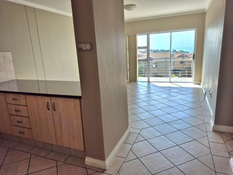 Long term rental  in Reebok - Photo 9