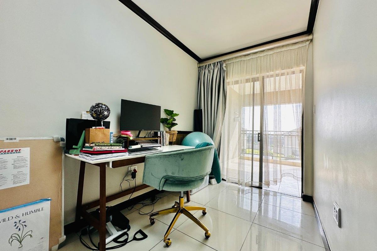 1 Bedroom Apartment in Fourways - Photo 5