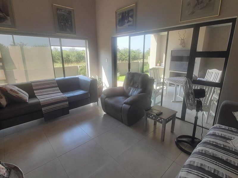 Modern convenience and natural tranquility - Photo 5