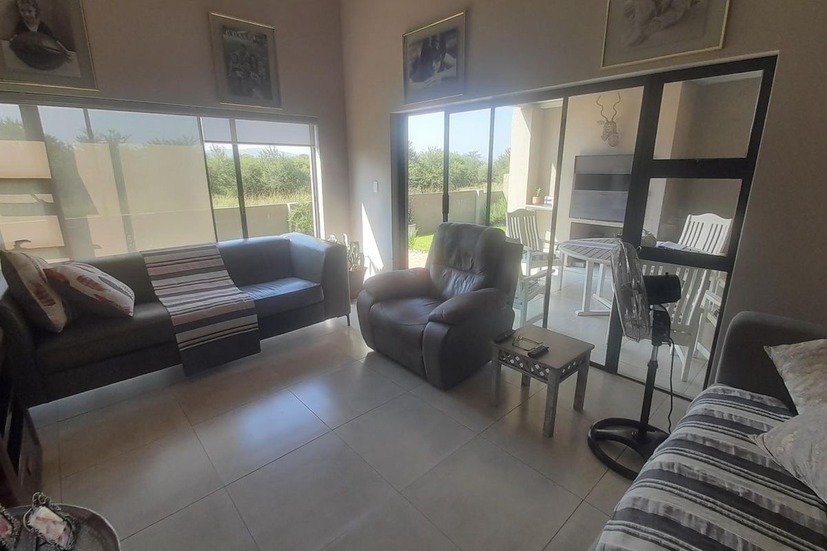 Modern convenience and natural tranquility - Photo 5