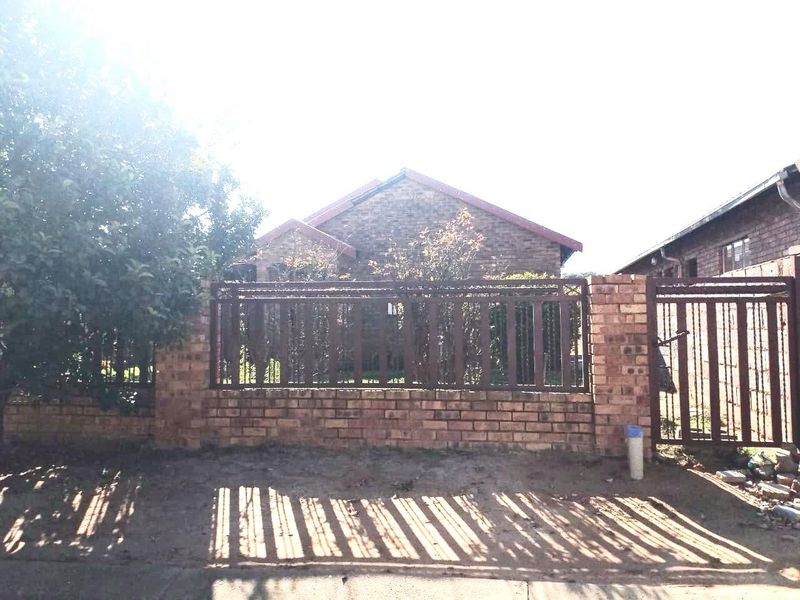 3 Bedrooms house for sale - Photo 9