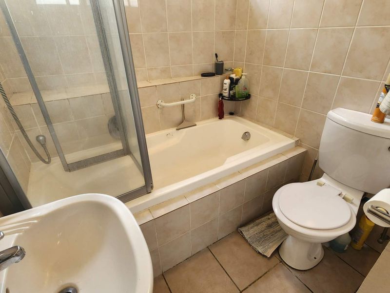 RENTAL - available immediately! - Photo 5