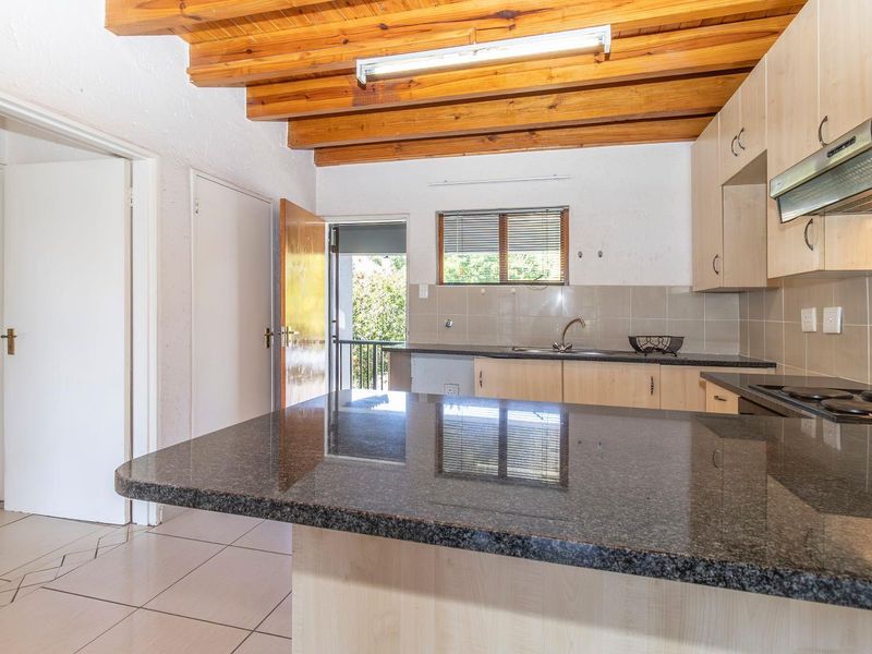 Lock up and go In a secure Complex - Photo 5