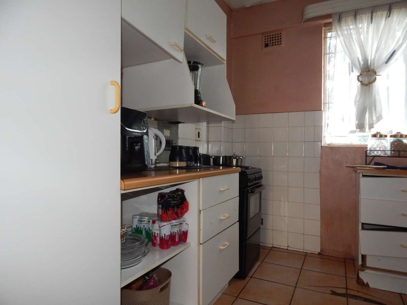 2 BEDROOM APARTMENT FOR SALE - Photo 6