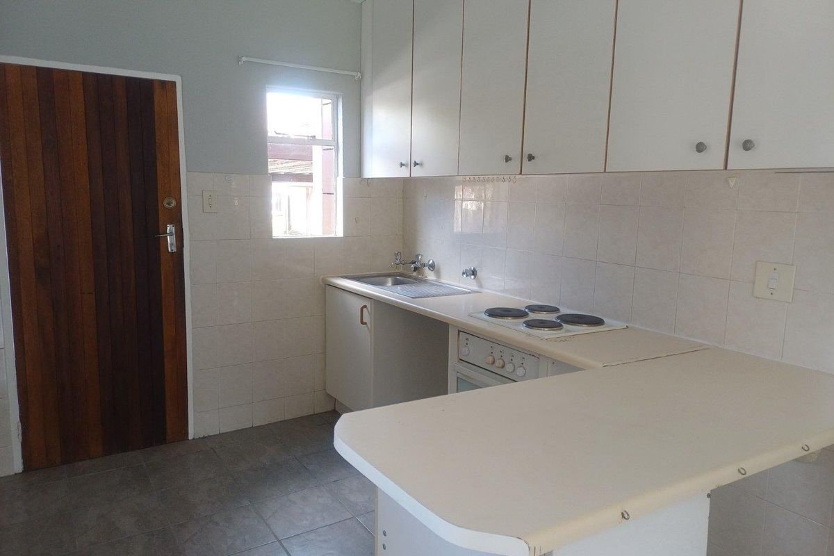 Secure Ground Floor Townhouse with Modern Comforts & Lifestyle Amenities - Photo 2