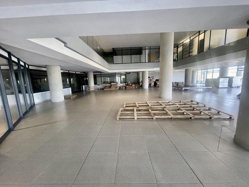 Hendra - Prime 784m2 Commercial Office Space in Umhlanga Ridgeside - Photo 3