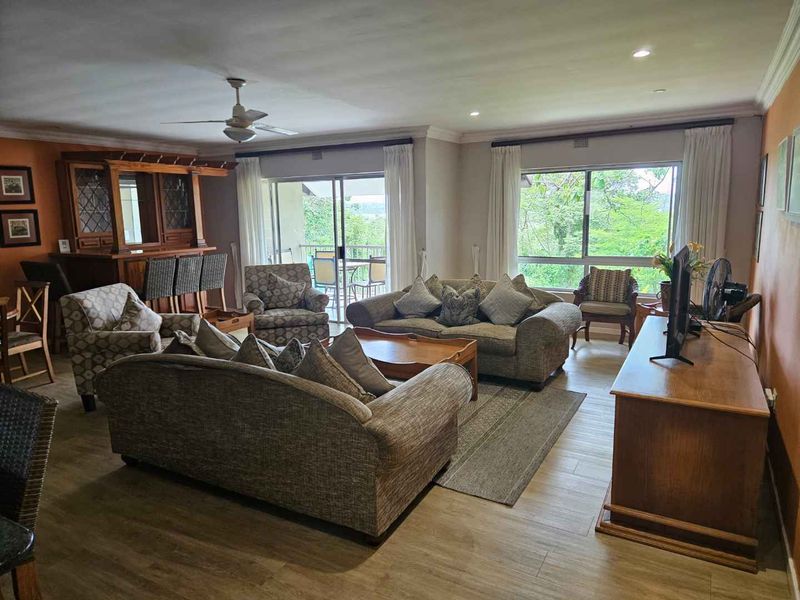 Live Where the Wild Meets the World Heritage - Photo 3