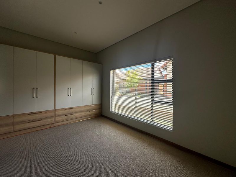 Idyllic Retirement Living Awaits - Photo 9