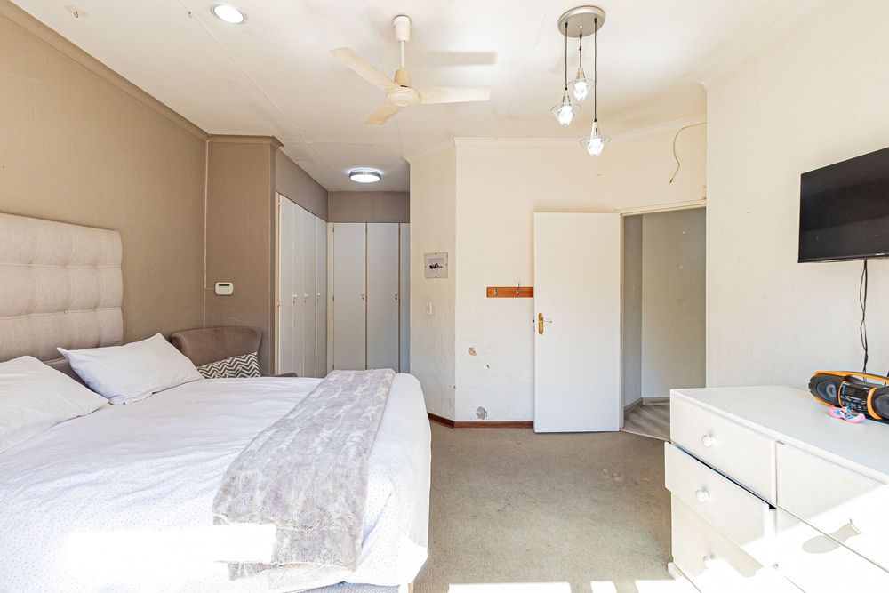 Main bedroom
