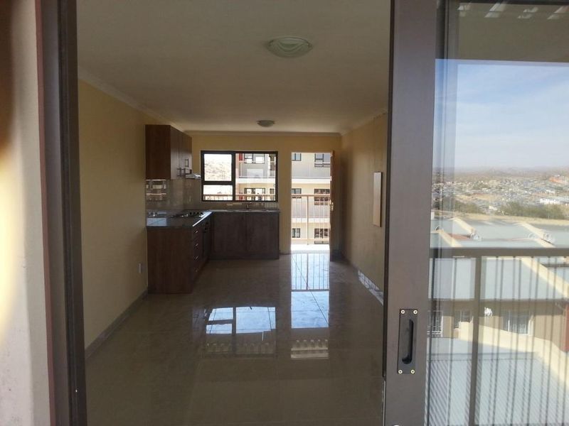 2 Bedroom Apartment for Sale - Photo 5