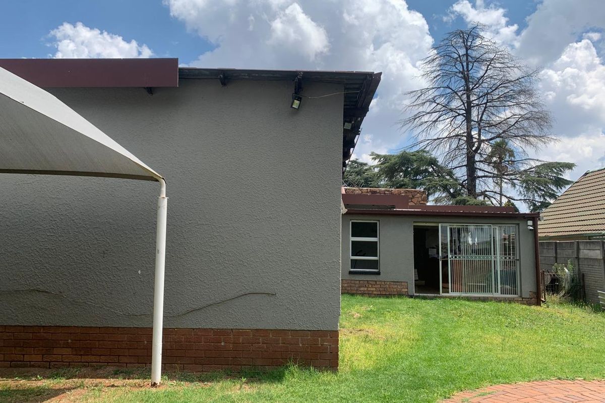 "Discover your home with this stunning property" - Photo 3