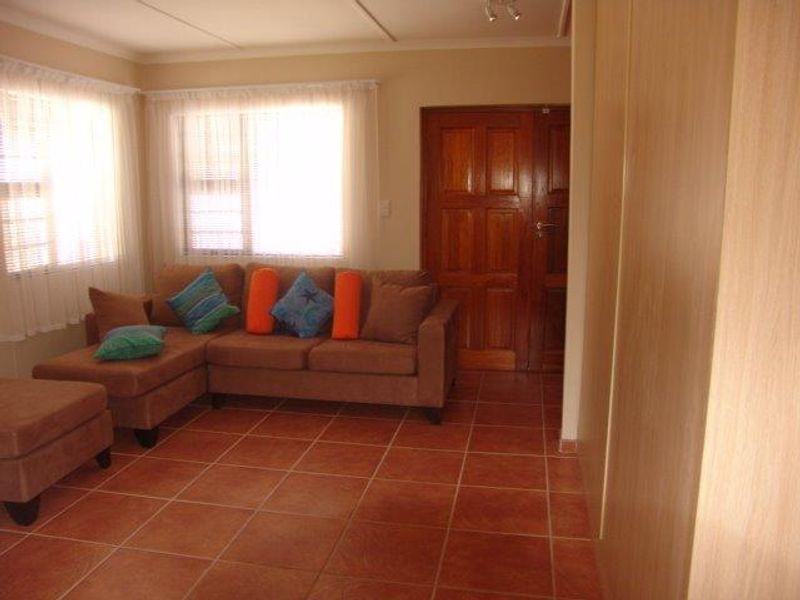 Town House close to Doctors Hospital and Town - Photo 3