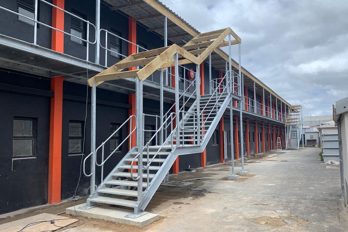 Modern Industrial Complex in Ndabeni: Secure & Convenient - Photo 4