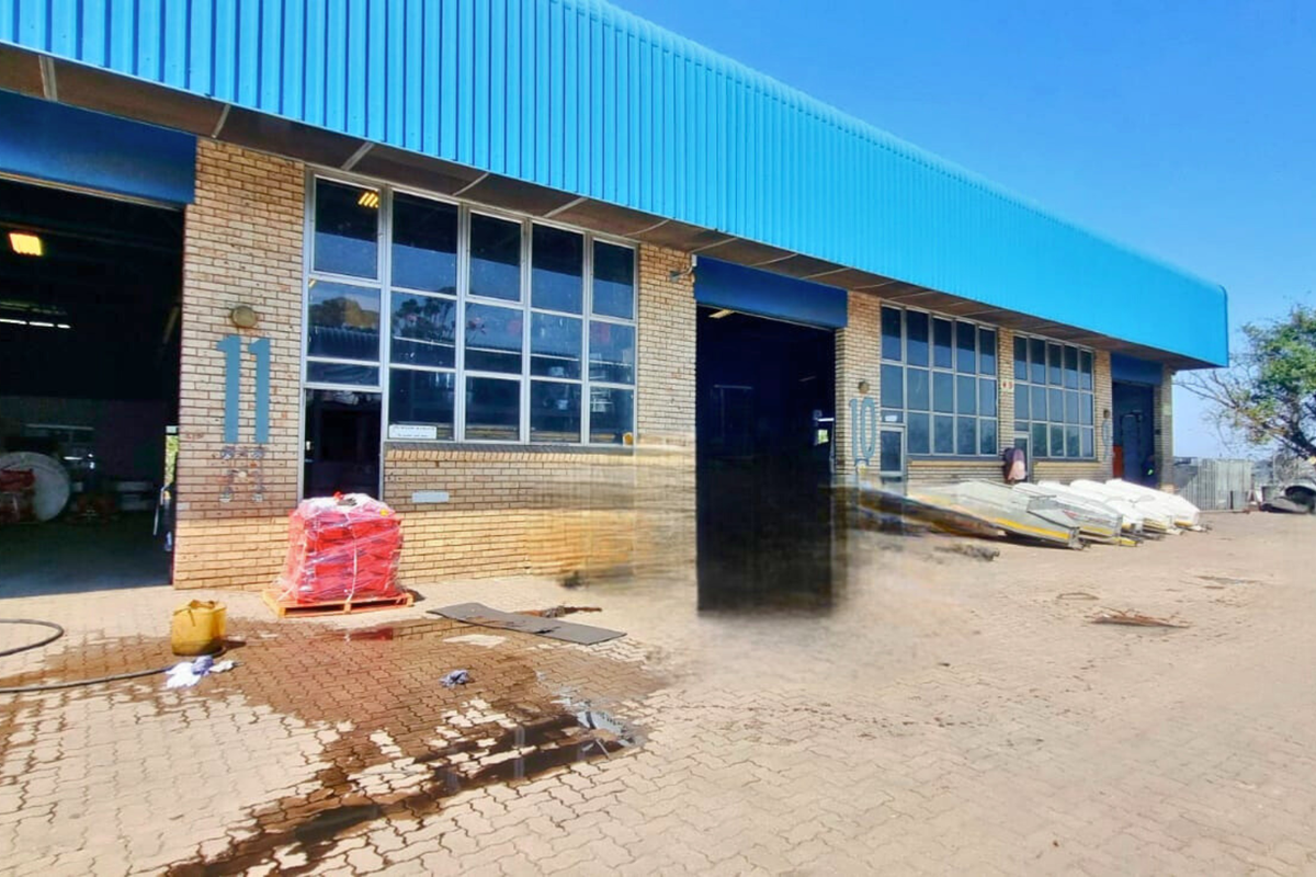 Combined light-industrial offering ±594 m2 (Multiple Units). Multiple roller shutters, yard circulation, high N2 visibility. Avail. Mar–Apr 2026 - Photo 4