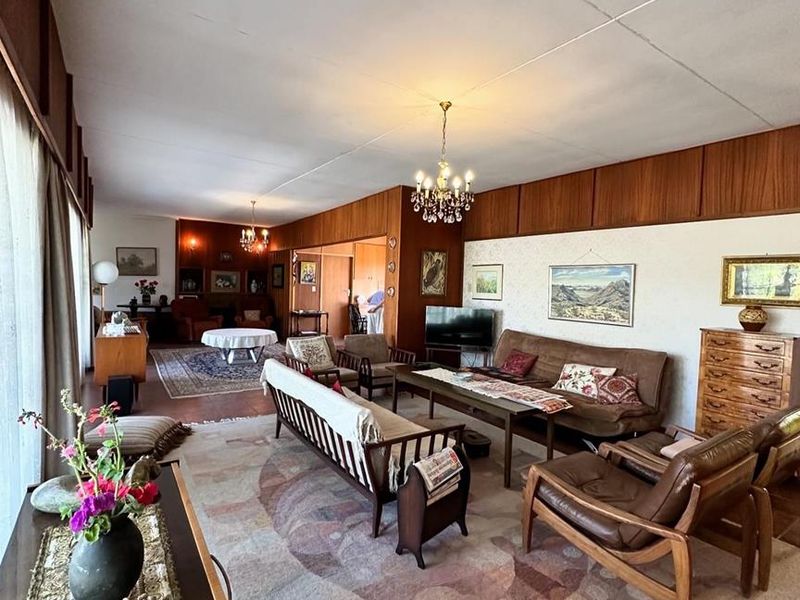 Klein Windhoek- For Sale- N$5 000 000 - Photo 3